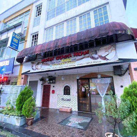 Mr Hotel Nusa Bestari Skudai Exterior photo